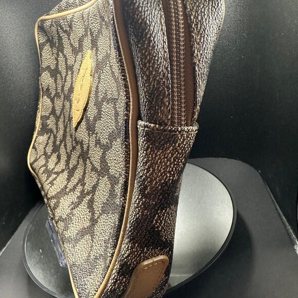 Yves Saint Laurent Giraffe Print Leather Clutch - EUC - Picture 3 of 6